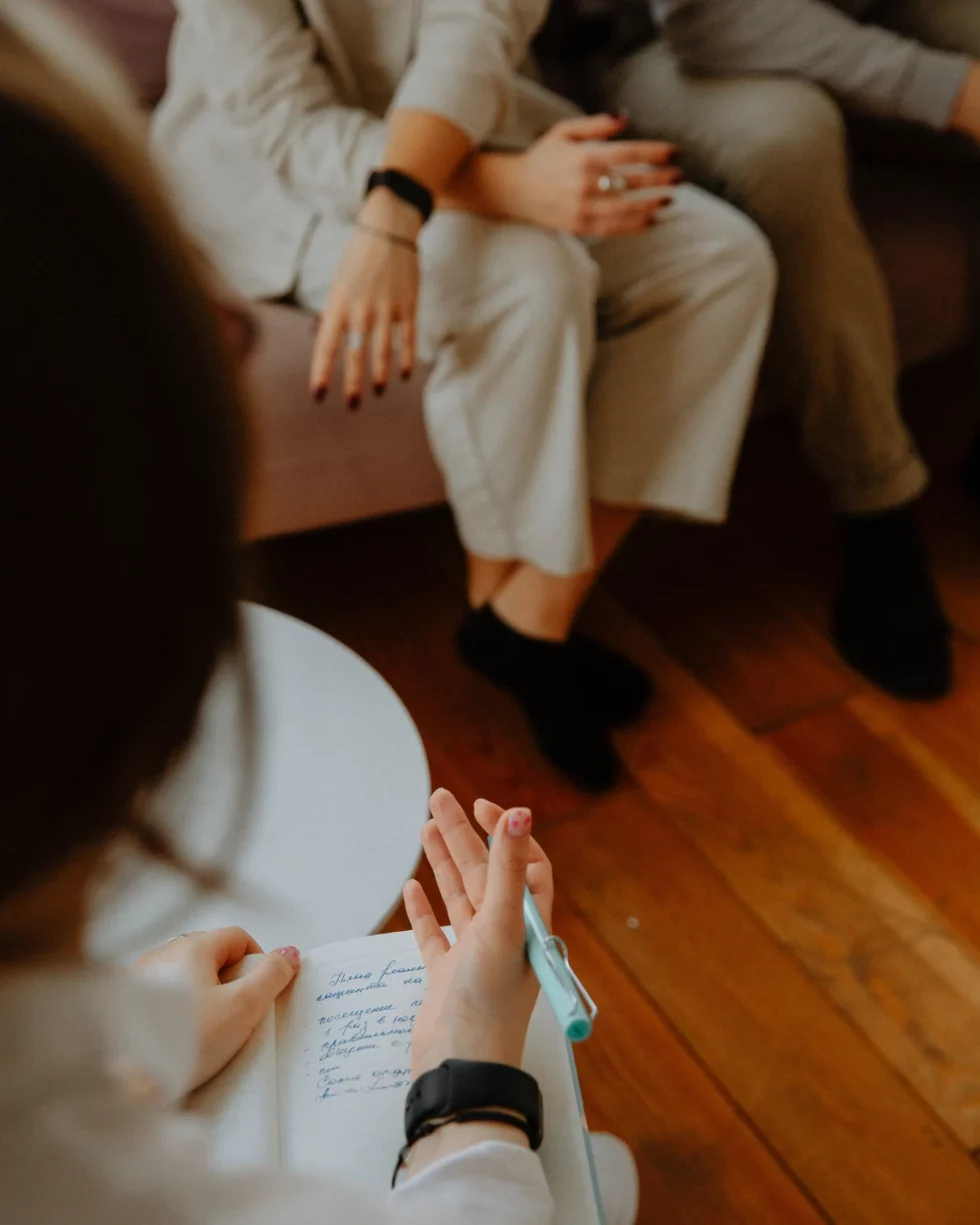 Gepflegte lange Haare mit Haar Extensions im Salon